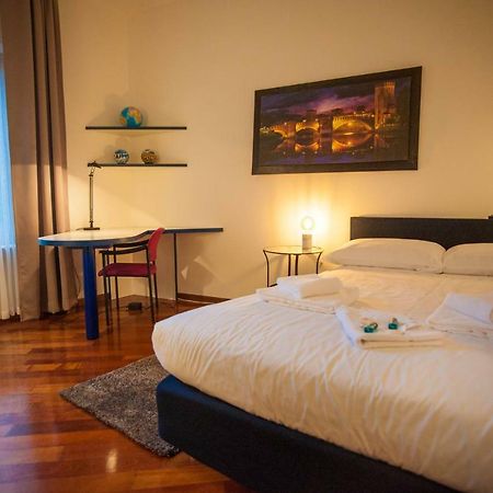 Italianflat - Via Mazzini Διαμέρισμα Βερόνα Εξωτερικό φωτογραφία